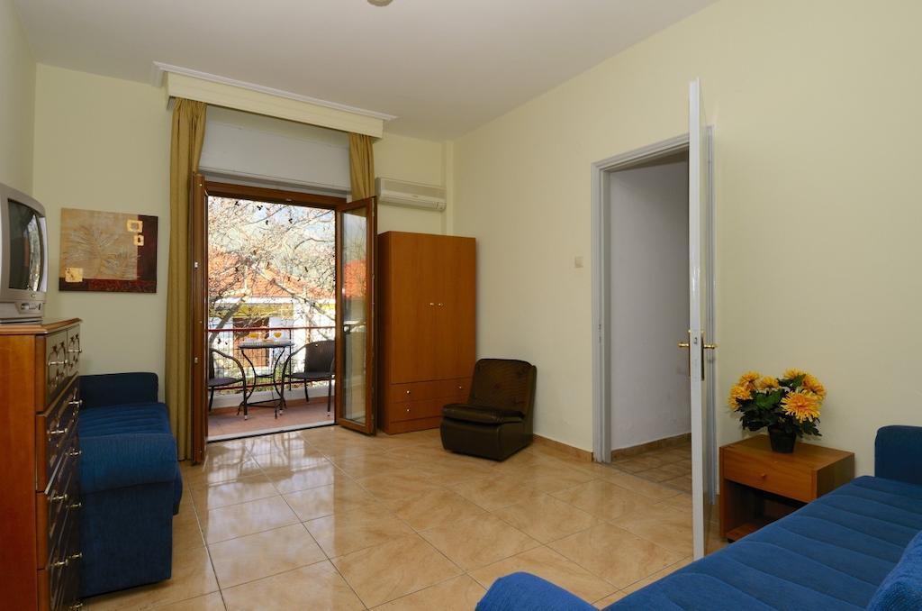 Izela Hotel Kala Nera Exterior photo